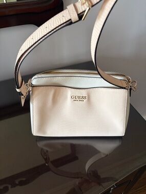 GUESS Pink & White Textured Crossbody Bag with Gold Logo